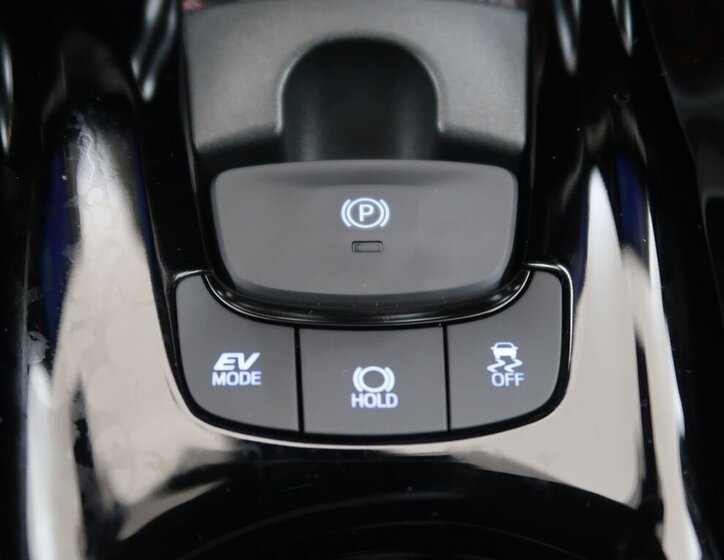 Toyota C-HR SUV 2,0 l 112 kw