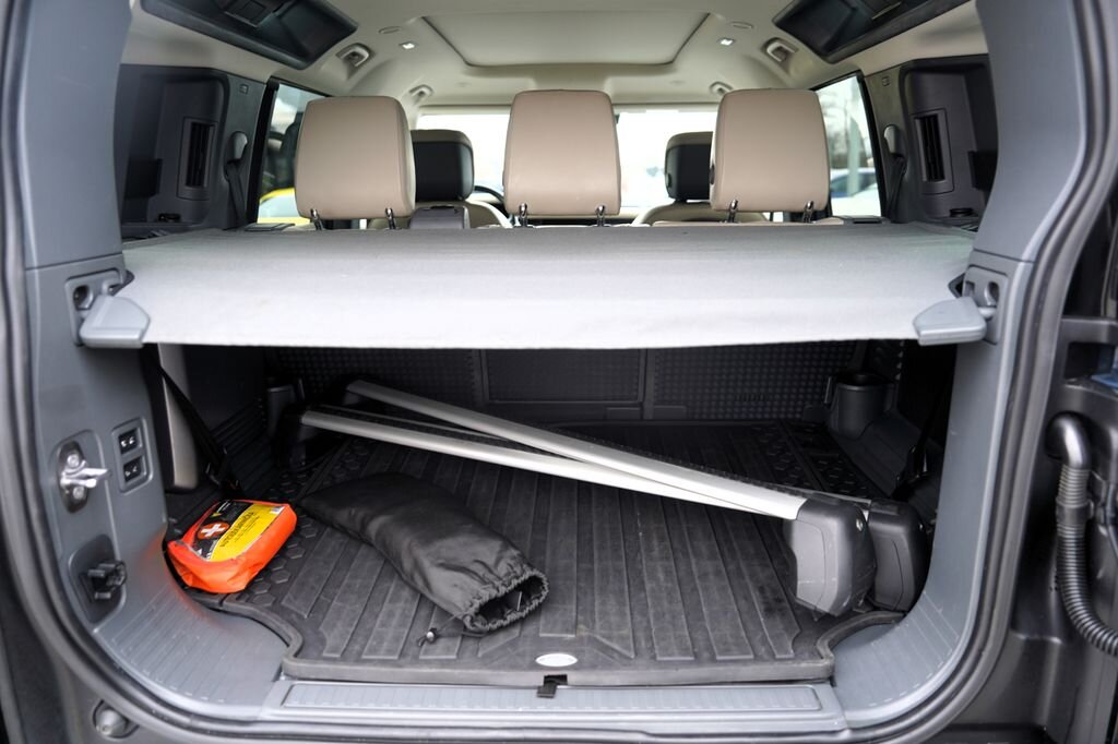 Land Rover Defender SUV 3,0 l 294 kw