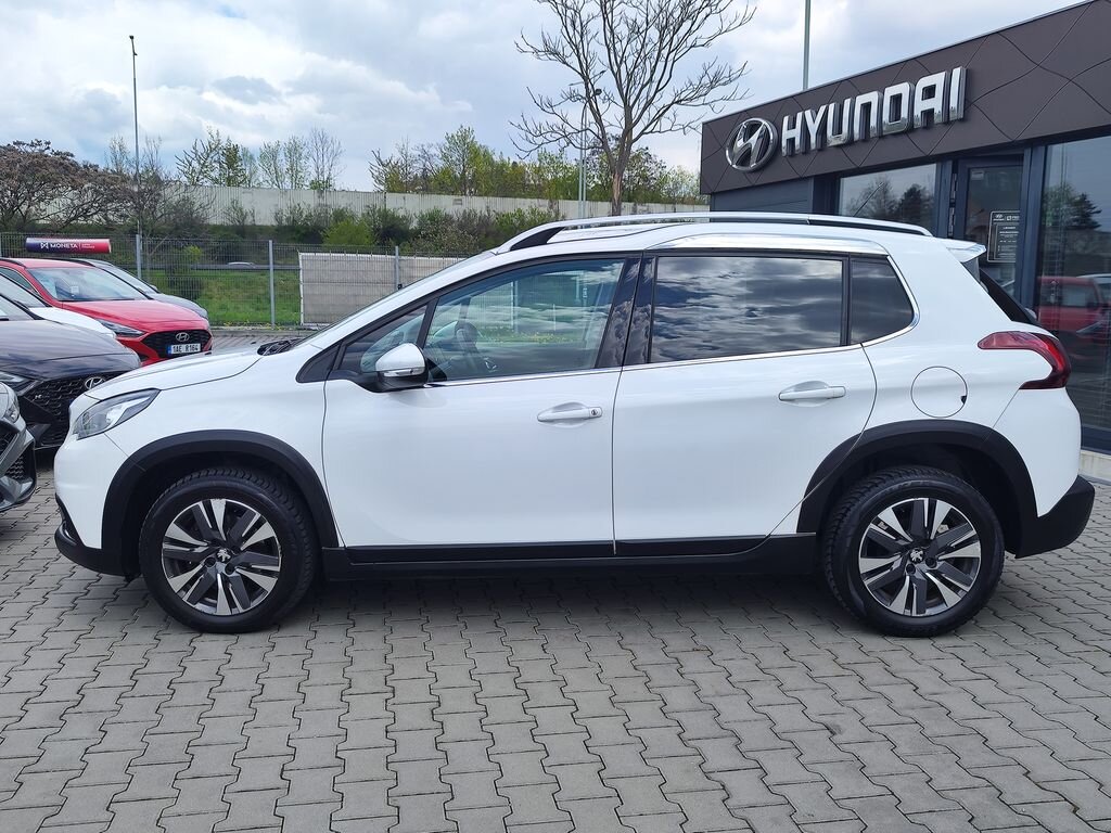 Peugeot 2008 SUV / Terénní 1,2 l 81 kw