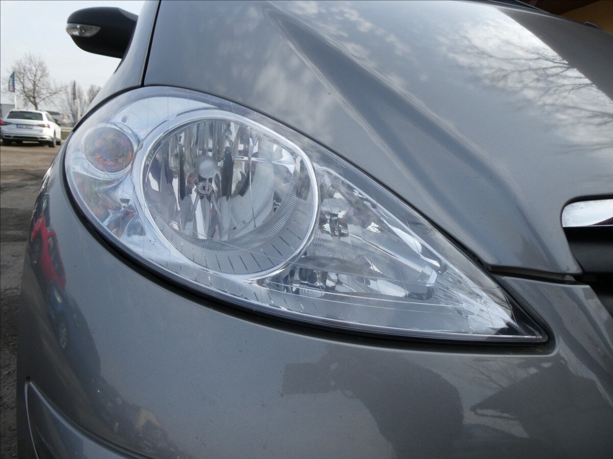 Mercedes-Benz Třídy A Hatchback 1,7 l 85 kw