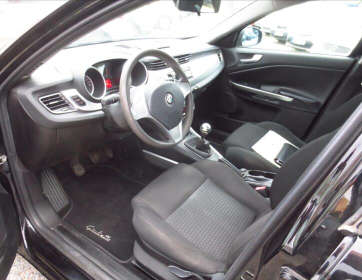 Alfa Romeo Giulietta 17