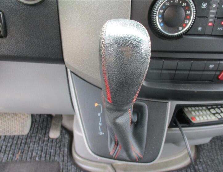 Mercedes-Benz Sprinter 19