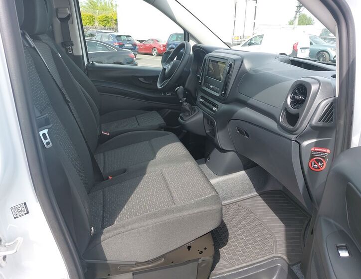 Mercedes-Benz Vito 10