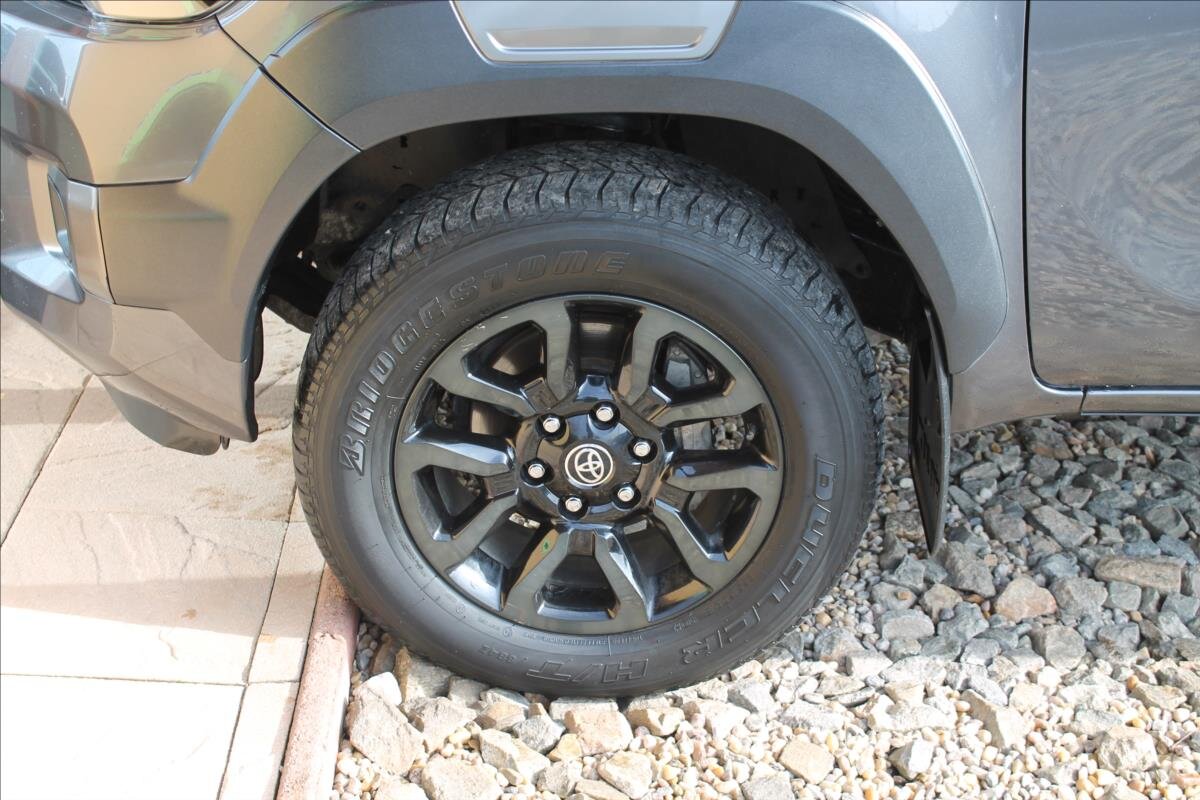 Toyota Hilux Pick-up 2,8 l 150 kw