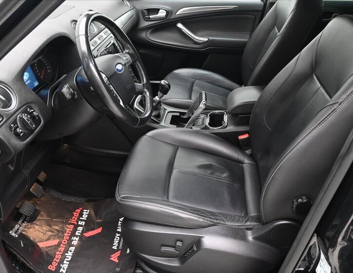 Ford S-MAX MPV 2,0 l 100 kw