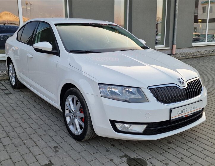 Škoda Octavia Sedan / Limuzína 2,0 l 110 kw