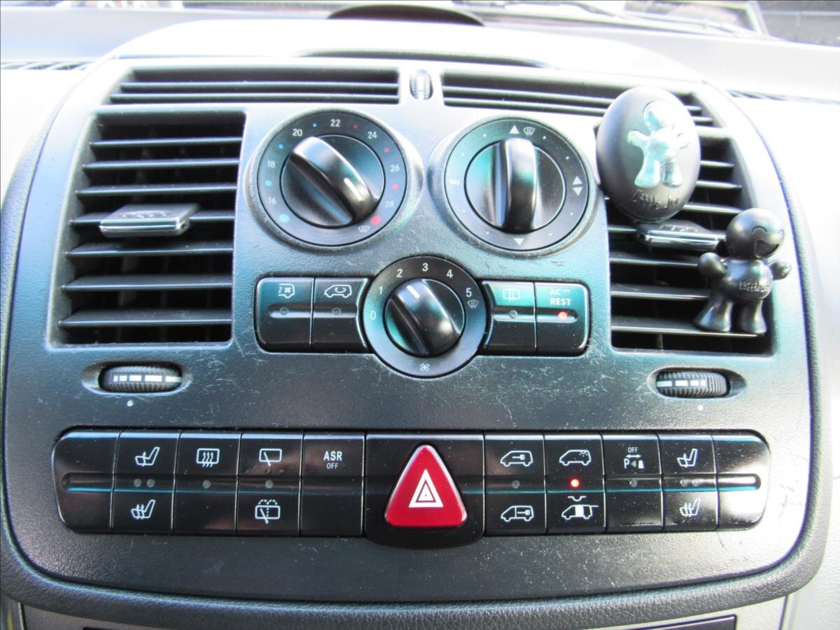 Mercedes-Benz Viano Kombi 3,0 l 150 kw