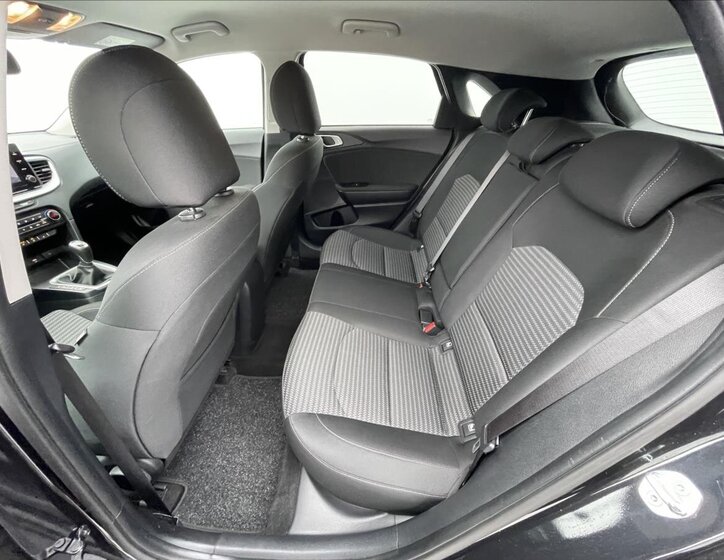 KIA Ceed Hatchback 998,0 74 kw