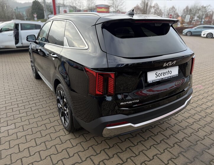 KIA Sorento 5