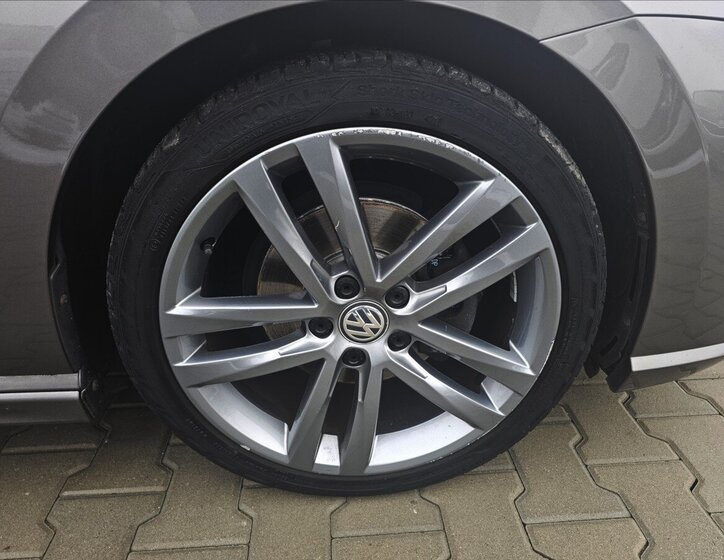 Volkswagen Golf Sportsvan Kombi 1,4 l 110 kw