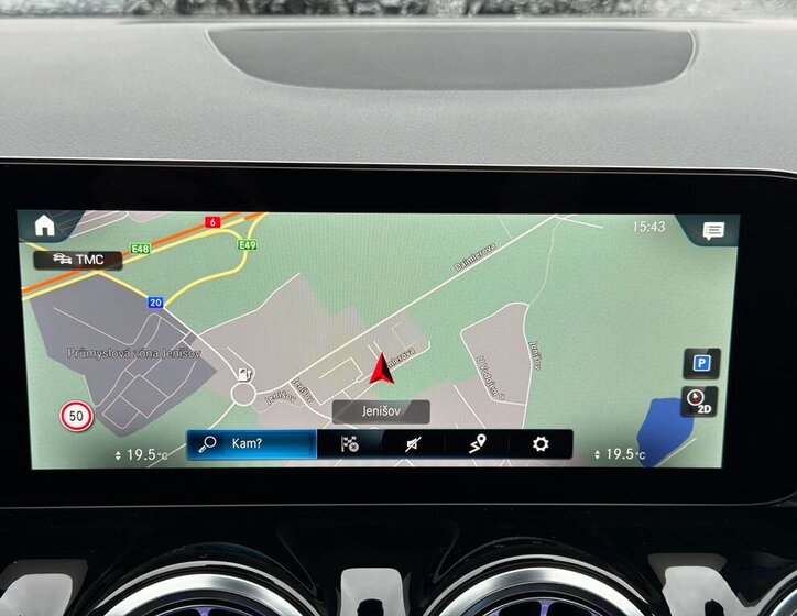 Mercedes-Benz GLA SUV / Terénní 1,3 l 160 kw