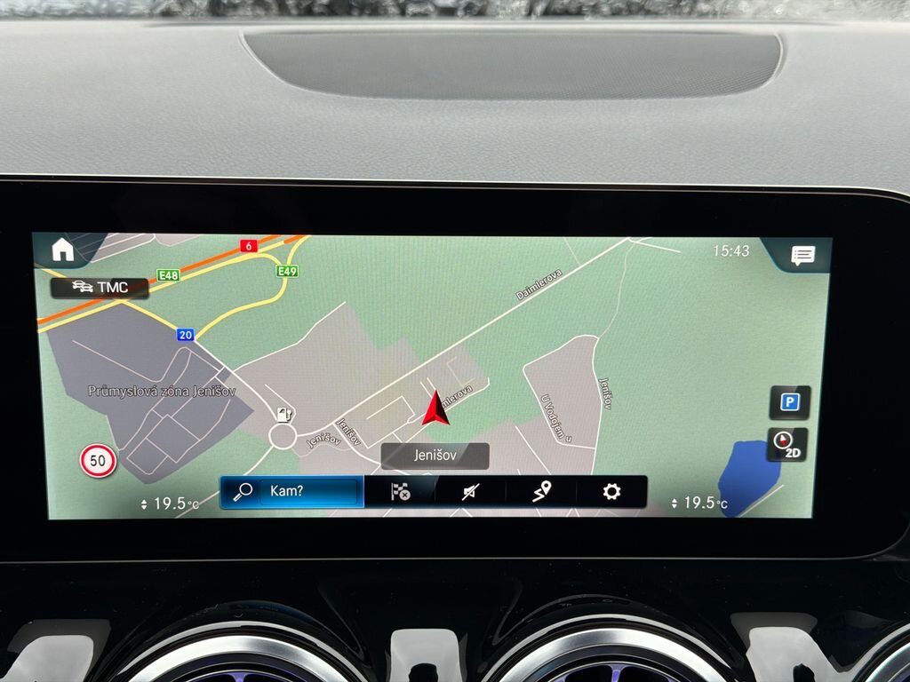 Mercedes-Benz GLA SUV / Terénní 1,3 l 160 kw