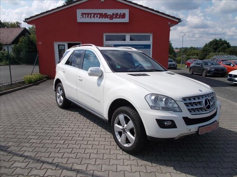 Mercedes-Benz Třídy M SUV 3,5 l 200 kw