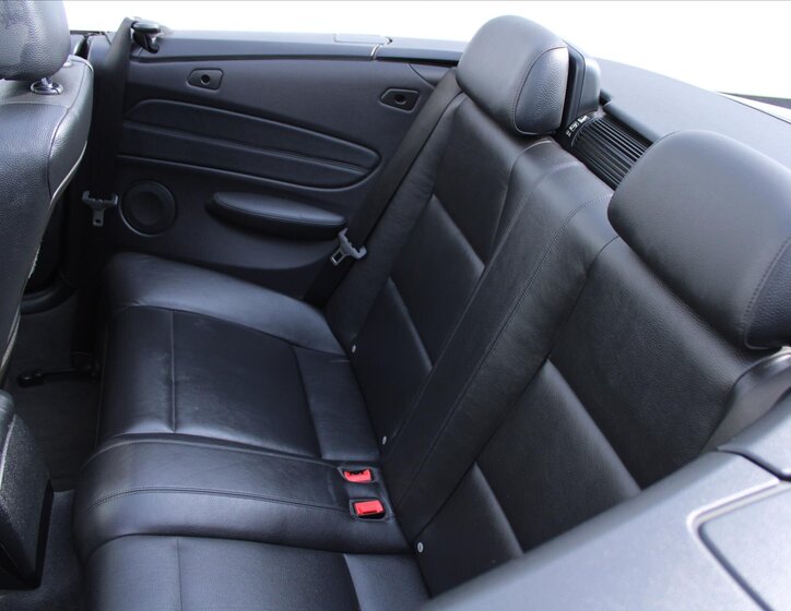 BMW Řada 1 Kabriolet 2,0 l 105 kw