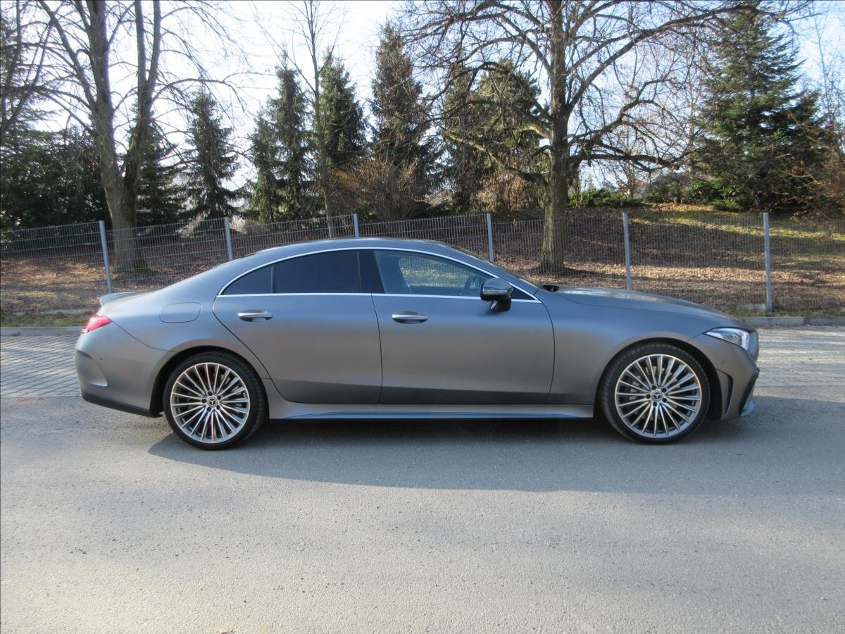Mercedes-Benz CLS Sedan 3,0 l 270 kw