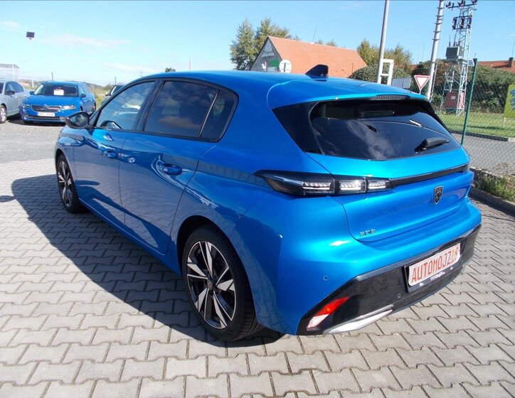 Peugeot 308 Hatchback 1,5 l 96 kw