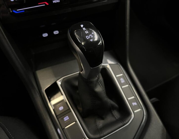 Volkswagen Tiguan SUV / Terénní 1,5 l 110 kw