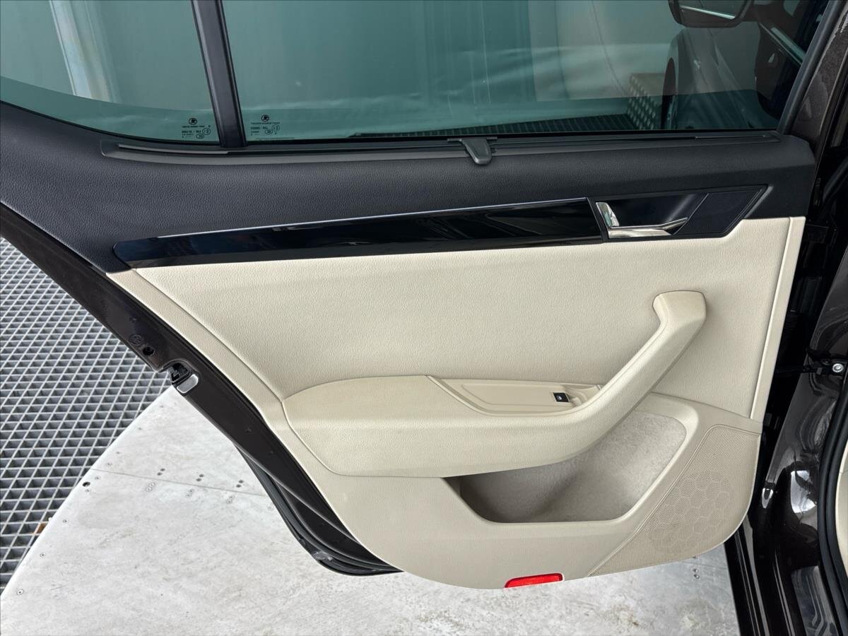 Škoda Superb Liftback 2,0 l 206 kw