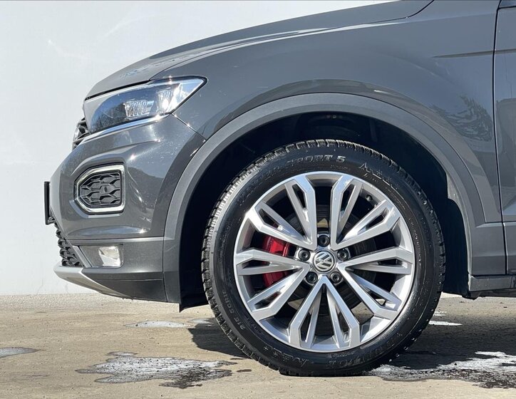 Volkswagen T-Roc SUV / Terénní 1,5 l 110 kw