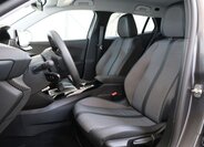Peugeot 2008 SUV 1,2 l 96 kw