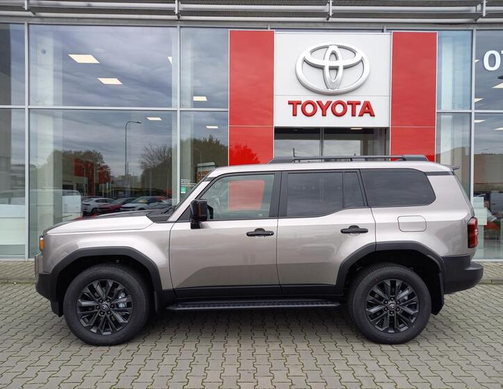 Toyota Land Cruiser 3