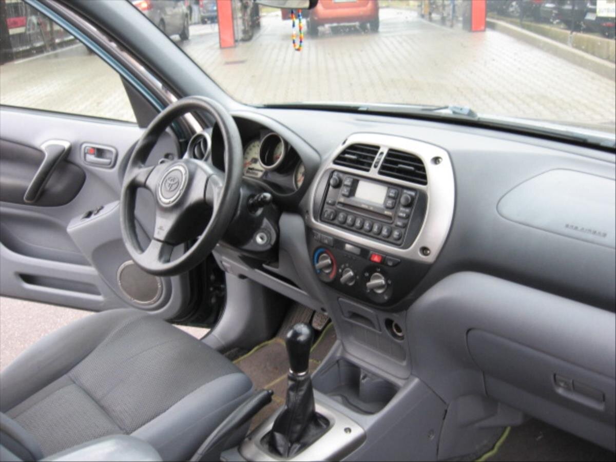Toyota RAV4 Kombi 1,8 l 92 kw