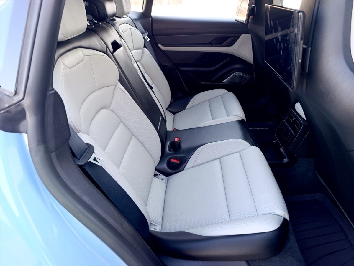 Porsche Taycan Kombi 0,0 560 kw