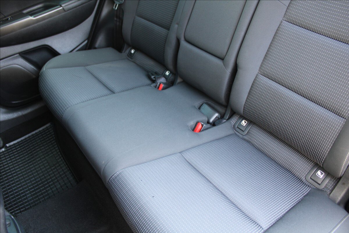 KIA Sportage SUV / Terénní 2,0 l 136 kw