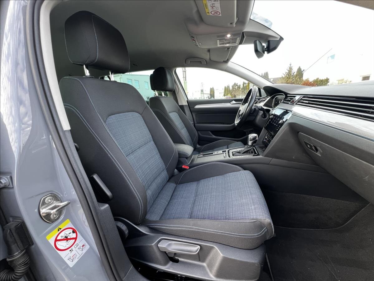 Volkswagen Passat Kombi 1,4 l 160 kw