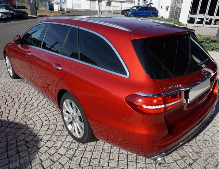 Mercedes-Benz Třídy E 6