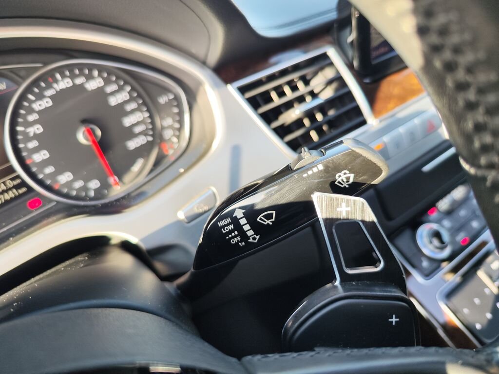 Audi A8 Sedan / Limuzína 3,0 l 190 kw