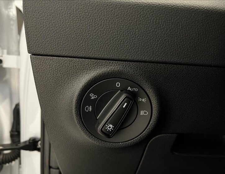 Škoda Karoq SUV / Terénní 1,5 l 110 kw