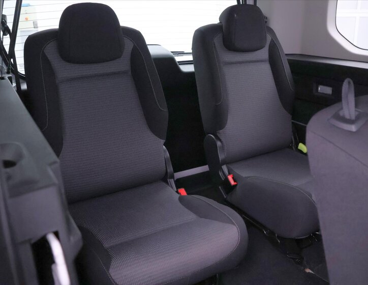 Toyota ProAce City Verso MPV 1,2 l 96 kw