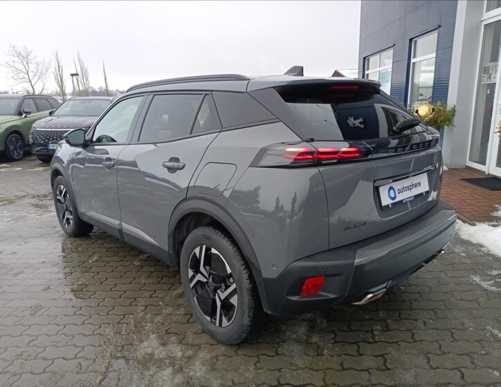 Peugeot 2008 SUV 1,2 l 96 kw