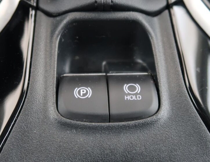 Toyota Corolla Sedan / Limuzína 1,8 l 72 kw