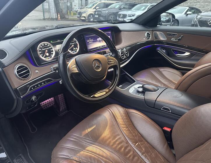 Mercedes-Benz Třídy S 8