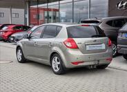 KIA Ceed 4