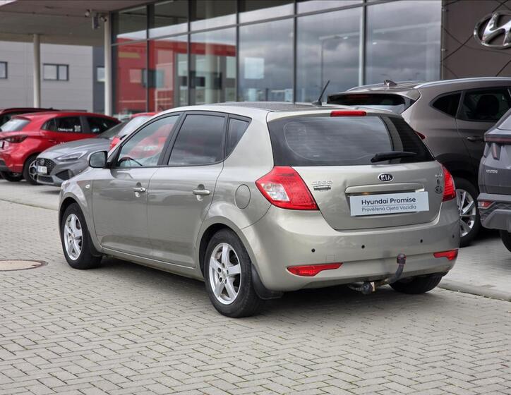 KIA Ceed 4