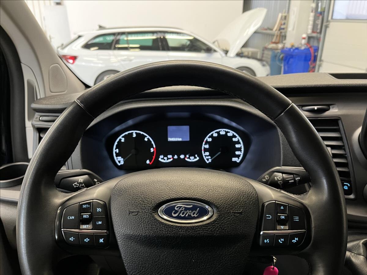 Ford Transit Custom Kombi 2,0 l 96 kw