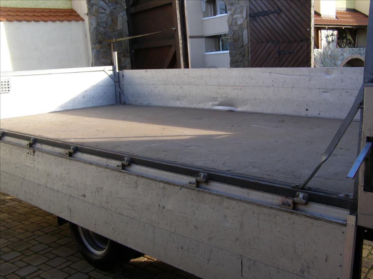 Iveco Daily Valník 2,8 l 107 kw