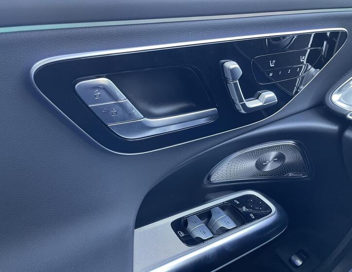 Mercedes-Benz Třídy E 8