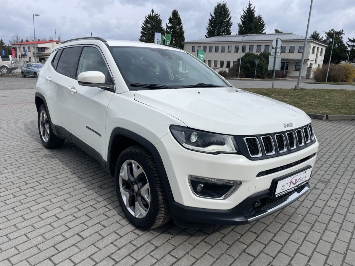 Jeep Compass SUV / Terénní 2,0 l 103 kw