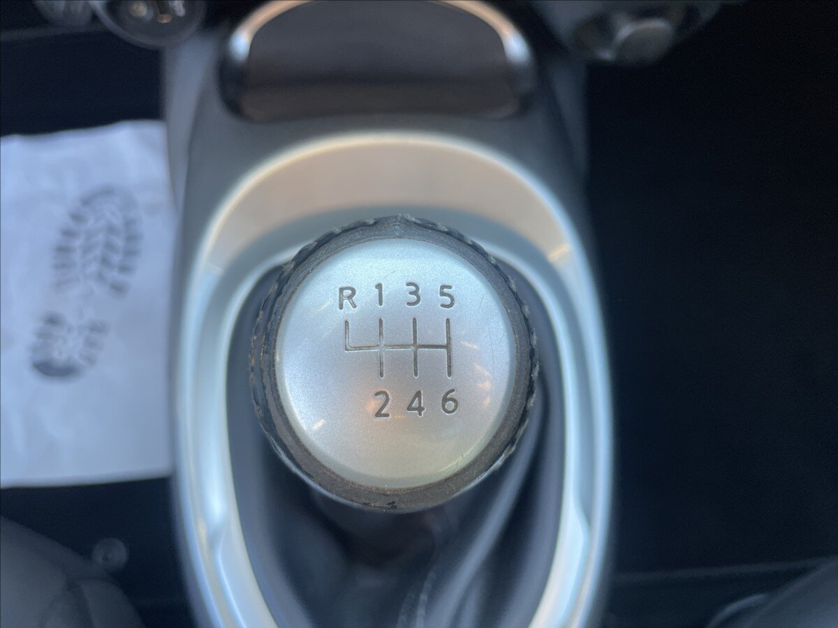 Nissan Juke SUV / Terénní 1,2 l 85 kw