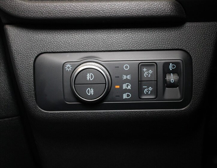 Ford Kuga SUV / Terénní 1,5 l 88 kw