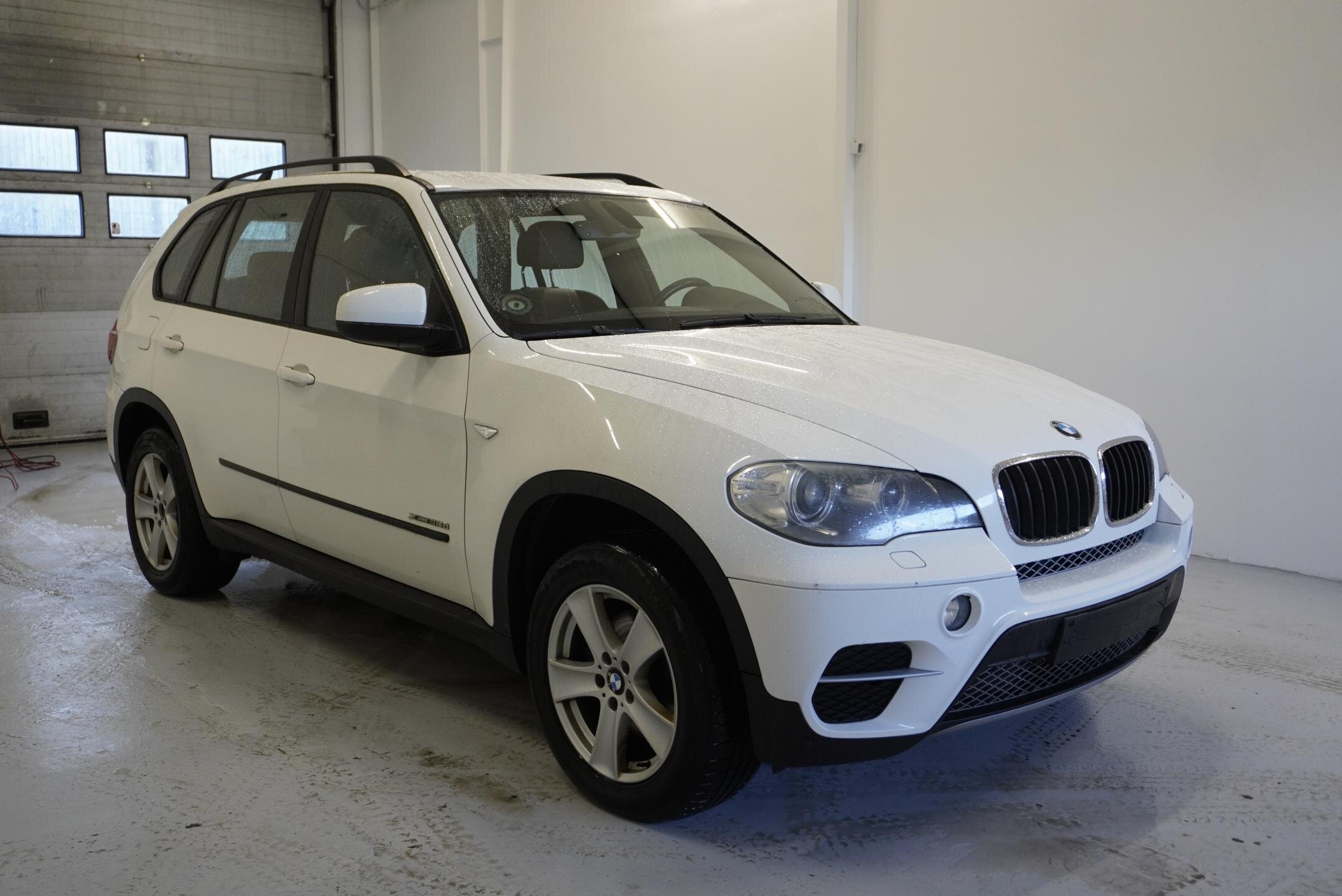 BMW X5 SUV 3,0 l 180 kw