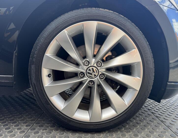 Volkswagen Passat 36