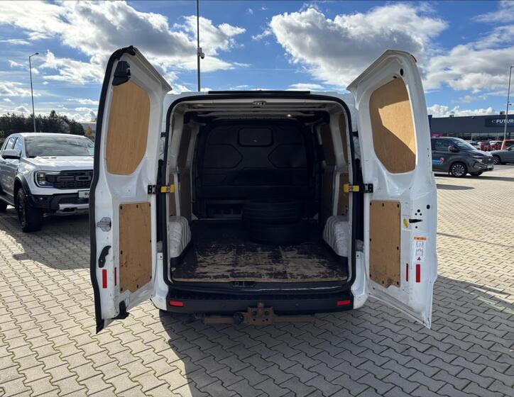Ford Transit Custom 10