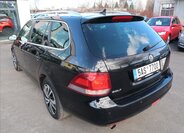 Volkswagen Golf Kombi 1,6 l 77 kw