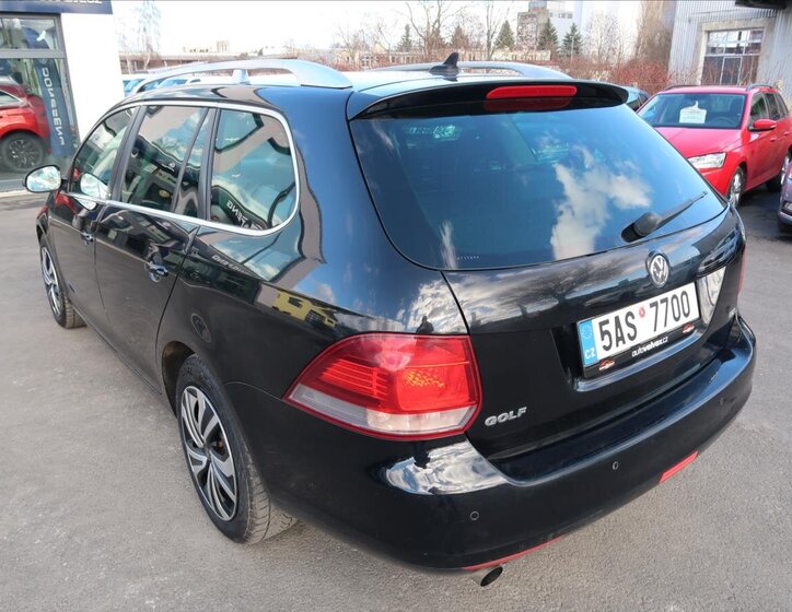 Volkswagen Golf Kombi 1,6 l 77 kw