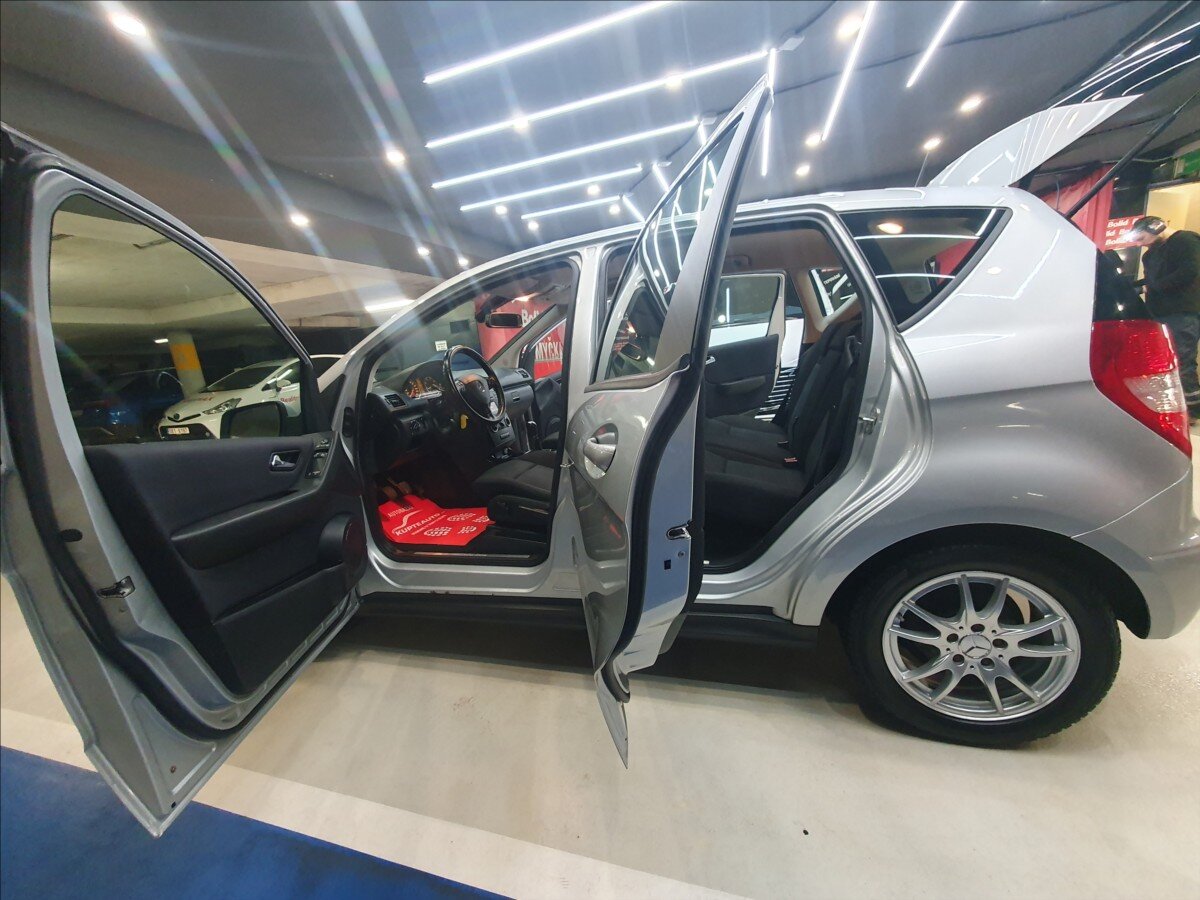 Mercedes-Benz Třídy A Kombi 1,5 l 70 kw